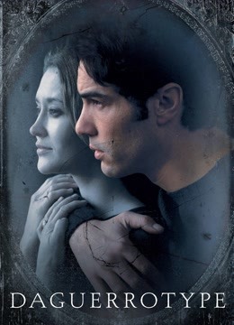 底片上的女人封面图